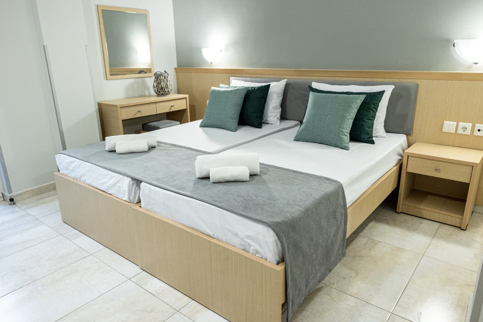 Deluxe Studio Room